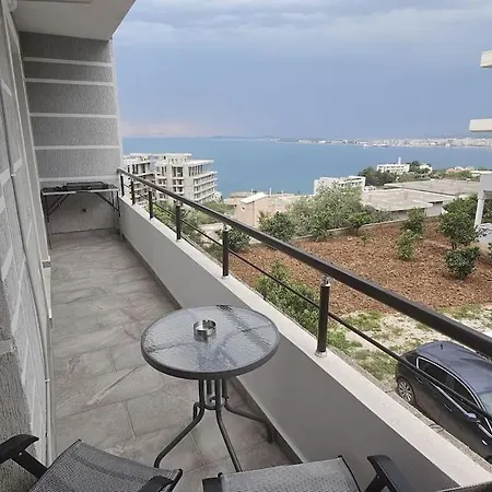 Cozy With A View Over The And Sea Vlore